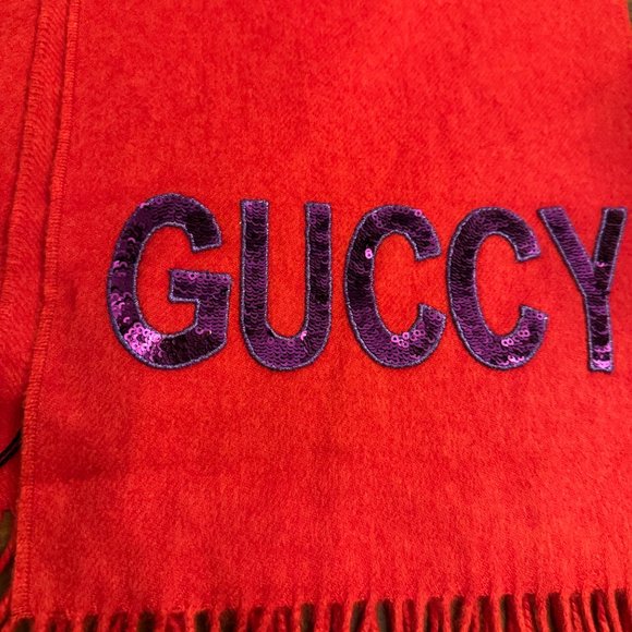 GUCCI RED SEQUIN "GUCCY" SCARF - Picture 2 of 11